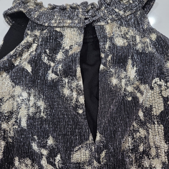 TAYLOR Elegant Floral Halter Dress NEW. - Picture 9 of 13